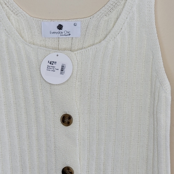 NWT Everyday Chic Boutique | Ivory Button Front Ribbed Sweater Tank - Picture 2 of 4